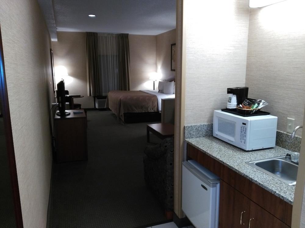 Quality Inn & Suites Benton - Draffenville Exteriér fotografie