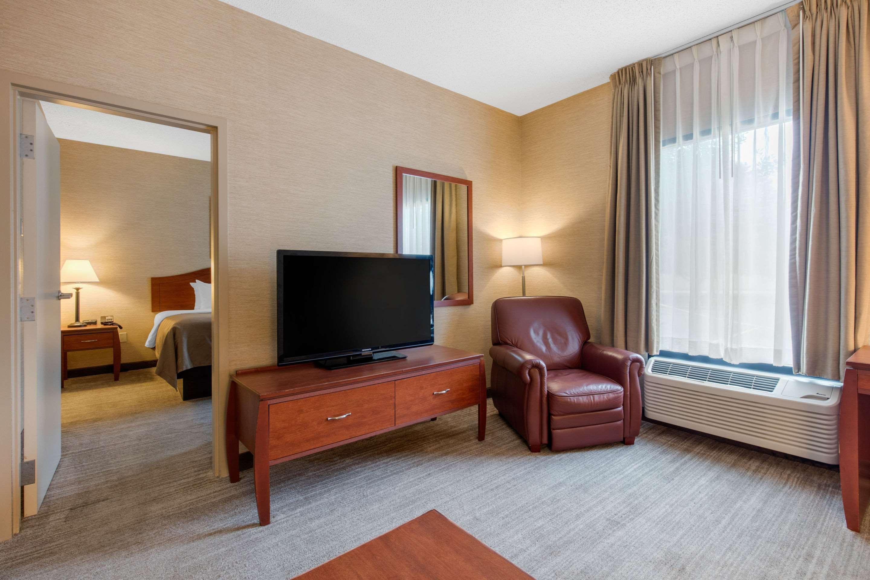 Quality Inn & Suites Benton - Draffenville Exteriér fotografie